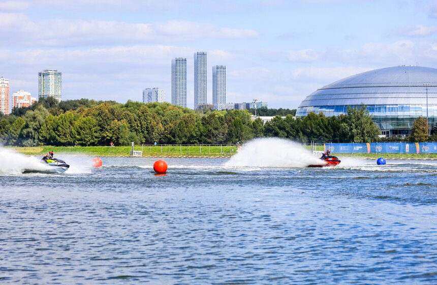 Фестиваль водно-моторных видов спорта прошел в Москве 5 фото