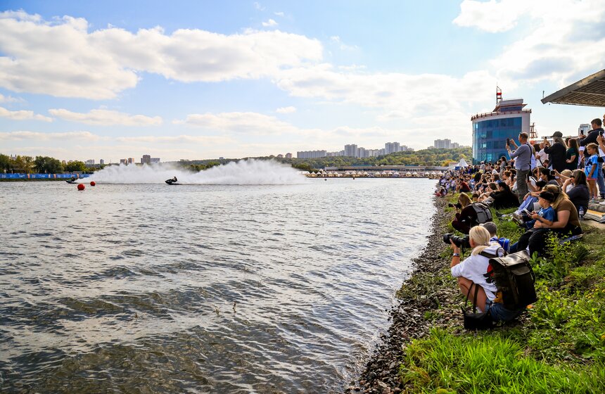 Фестиваль водно-моторных видов спорта прошел в Москве 6 фото