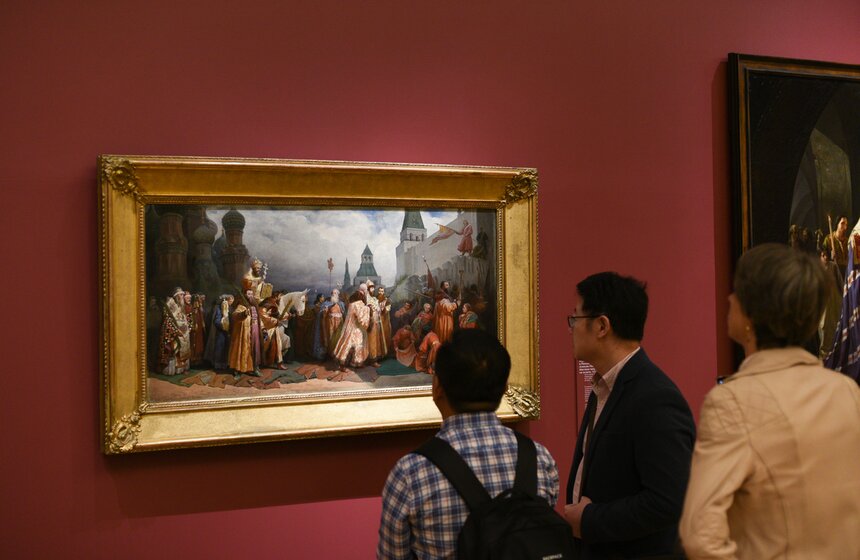 Выставка "Образ Москвы в русском искусстве" открылась на ВДНХ 8 фото