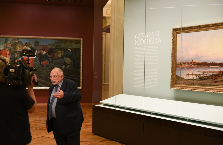 Выставка "Образ Москвы в русском искусстве" открылась на ВДНХ 9 фото