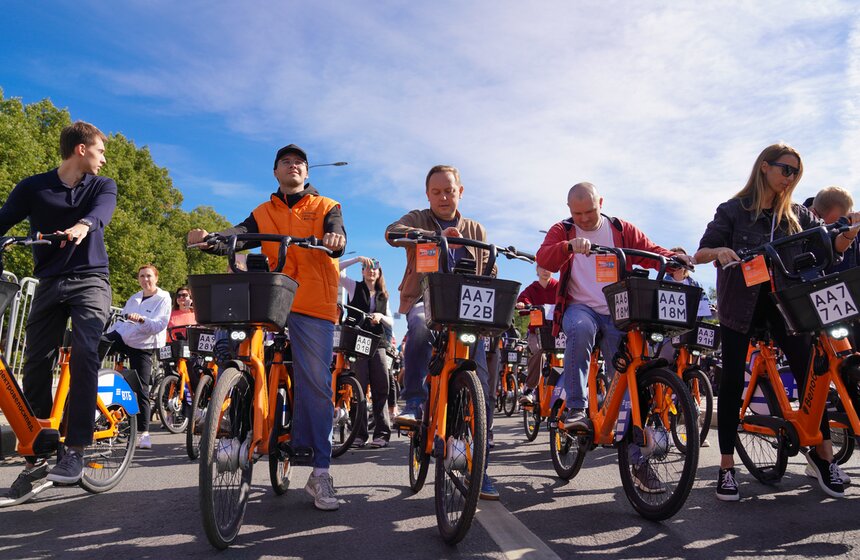 Oсенний велофестиваль прошел в Москве 13 фото