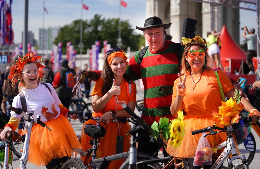 Oсенний велофестиваль прошел в Москве 7 фото