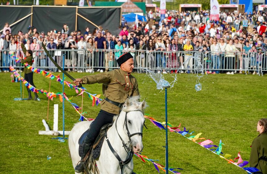 ХI Международный фестиваль "Казачья станица Москва" прошел в "Коломенском" 28 фото