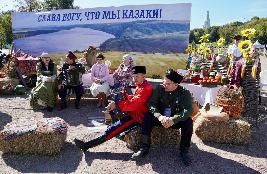 ХI Международный фестиваль "Казачья станица Москва" прошел в "Коломенском" 2 фото
