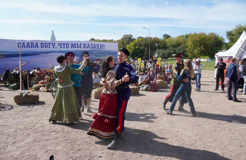 ХI Международный фестиваль "Казачья станица Москва" прошел в "Коломенском" 16 фото