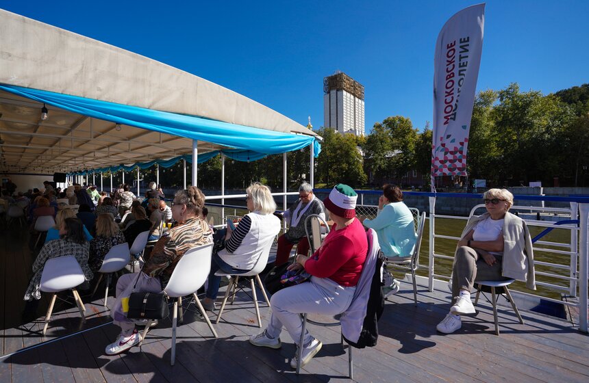 Теплоходная прогулка "Добрый рейс" прошла в честь Дня города в Москве 15 фото