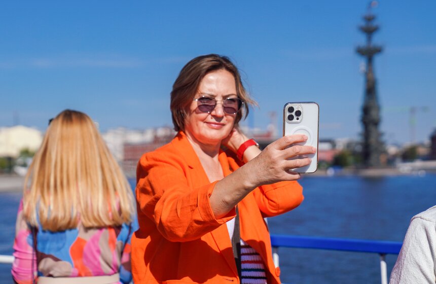 Теплоходная прогулка "Добрый рейс" прошла в честь Дня города в Москве 28 фото