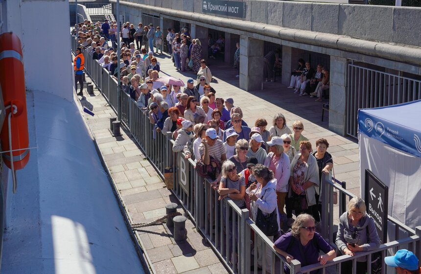 Теплоходная прогулка "Добрый рейс" прошла в честь Дня города в Москве 2 фото