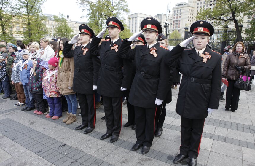 В Москве прошла патриотическая акция "Рубежи Славы" 15 фото