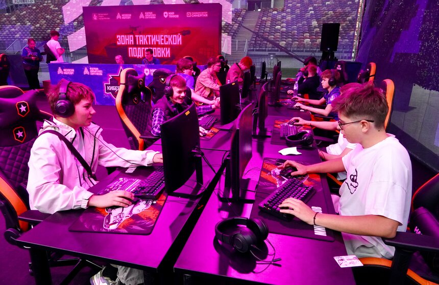 Фестиваль "Киберзарница-2025" прошел в "Лужниках" 16 фото