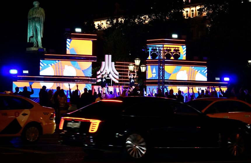 Более 100 тренировок провели в рамках праздника "Ночь московского спорта" 1 фото