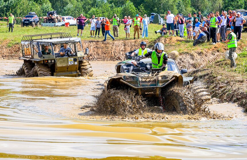 Автомобильные гонки по бездорожью прошли в Твери 5 фото