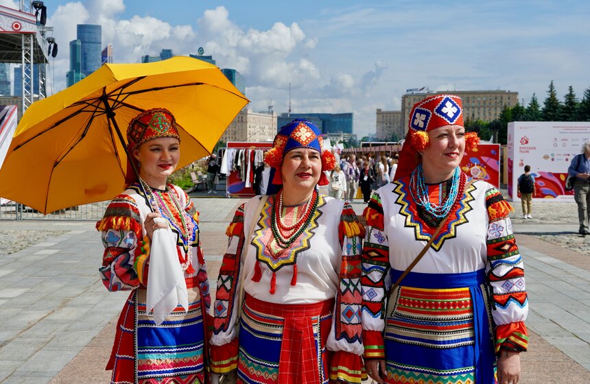 В Москве состоялся фестиваль славянского искусства "Русское поле" 3 фото