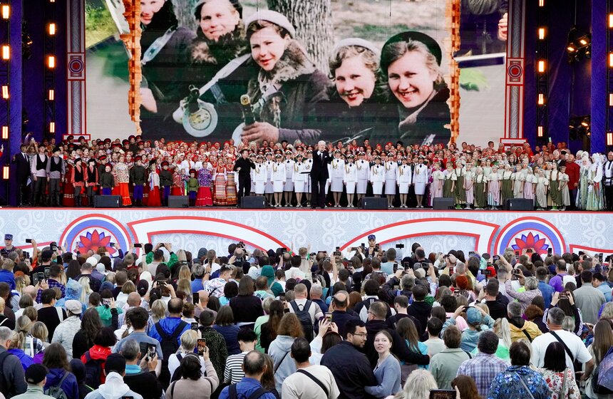 В Москве состоялся фестиваль славянского искусства "Русское поле" 27 фото