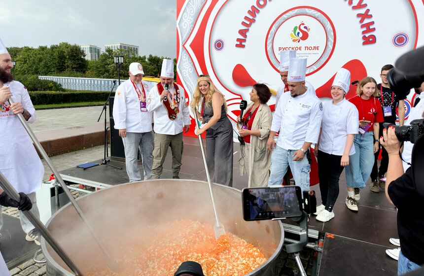 В Москве состоялся фестиваль славянского искусства "Русское поле" 8 фото