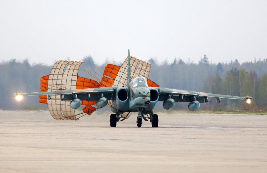 Над Москвой пролетели участники будущего Парада Победы 27 фото