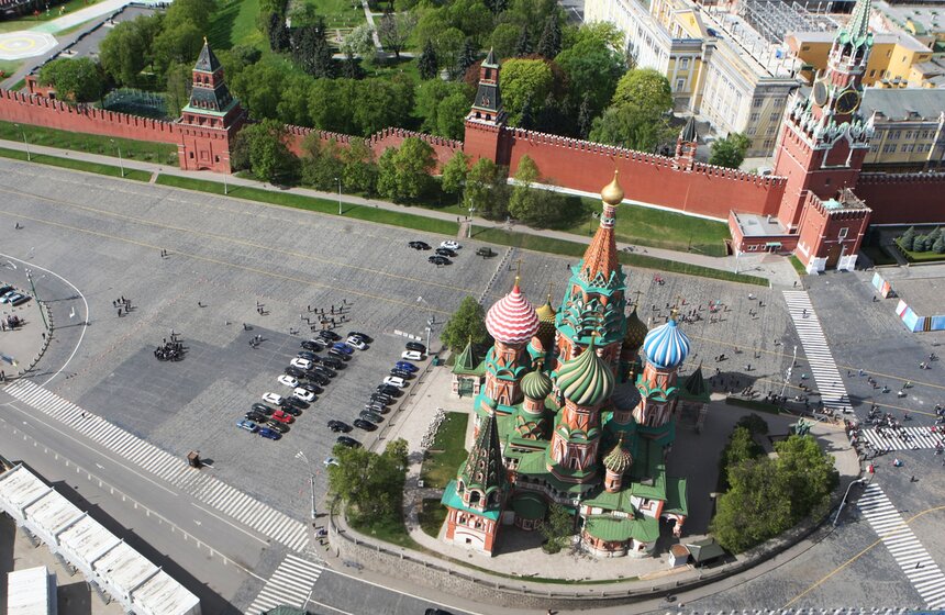 Над Москвой пролетели участники будущего Парада Победы 21 фото