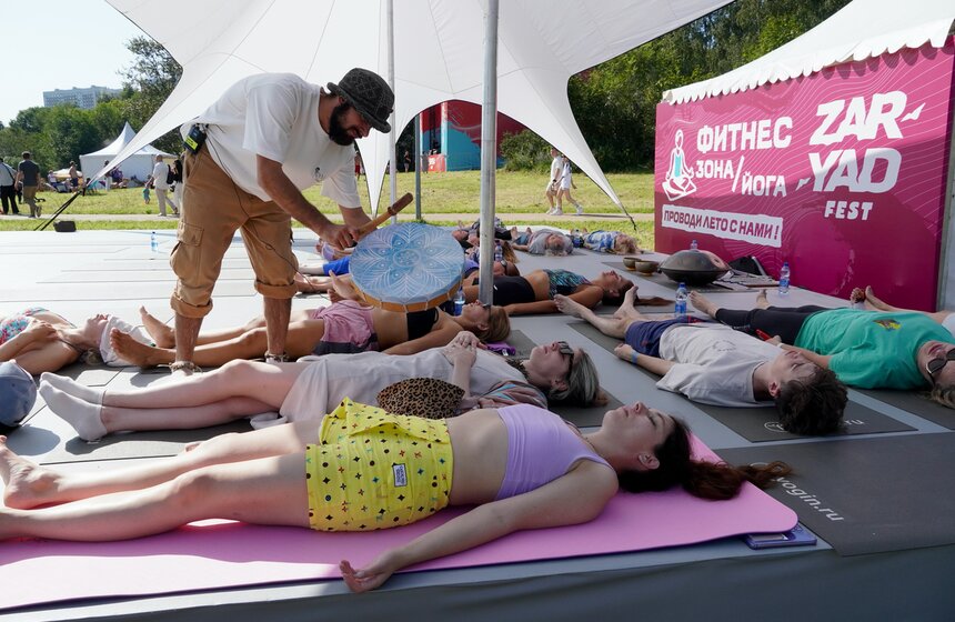 В Строгинском затоне прошел фестиваль "Zaryad Fest" 5 фото