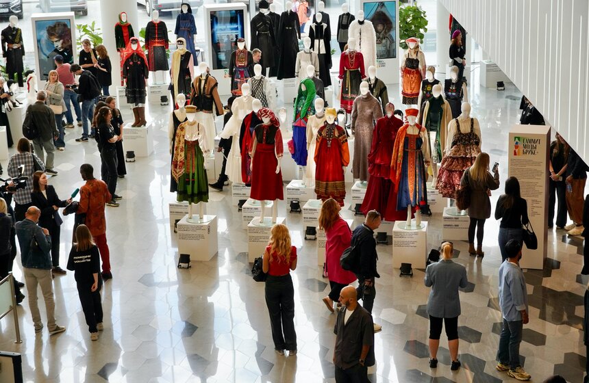 Международный модный форум БРИКС стартовал в Москве 4 фото