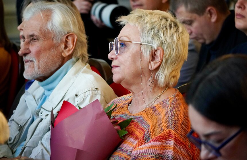 Сбор труппы прошел в Театре Маяковского перед открытием нового сезона 22 фото