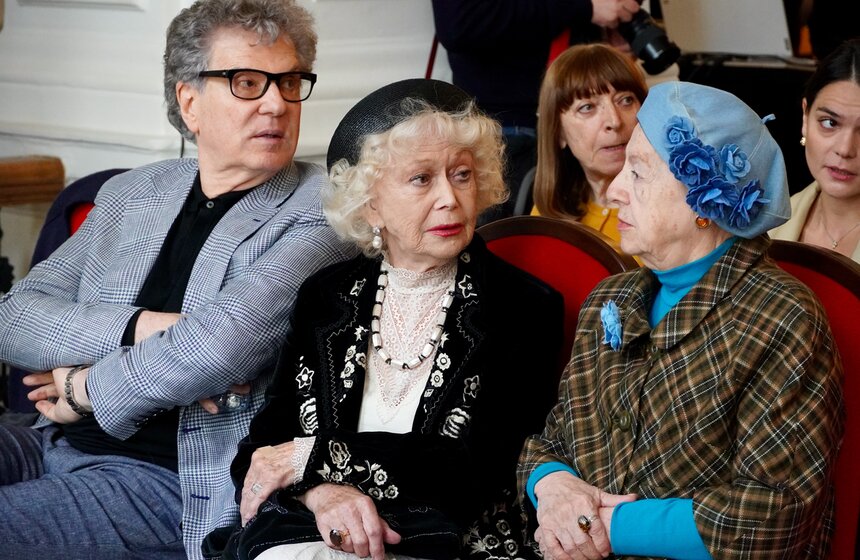 Сбор труппы прошел в Театре Маяковского перед открытием нового сезона 6 фото