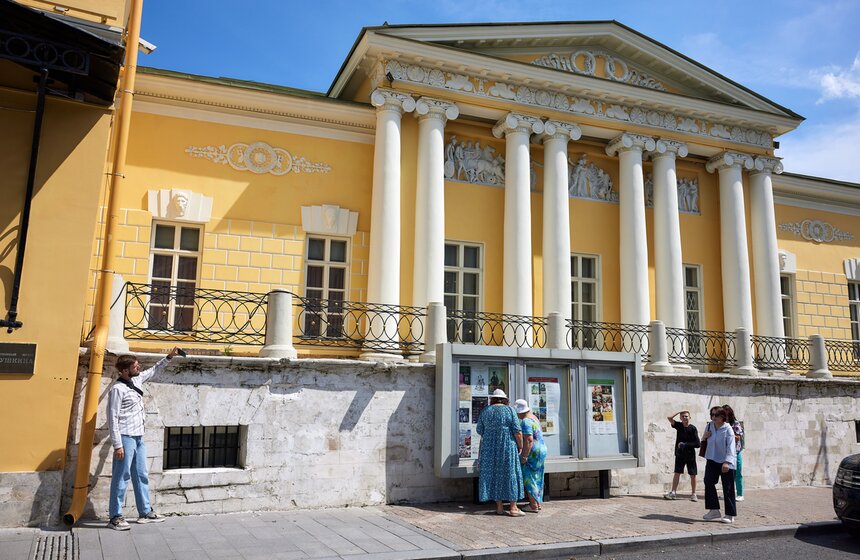 Интерактивный квест "Хамовники: хроники пропавшего репортера" открылся 1 июля в Москве 16 фото