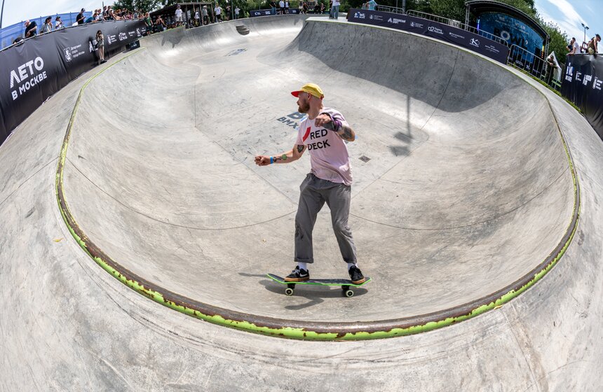 Фестиваль уличного спорта THE BOWL прошел в Москве 14 фото