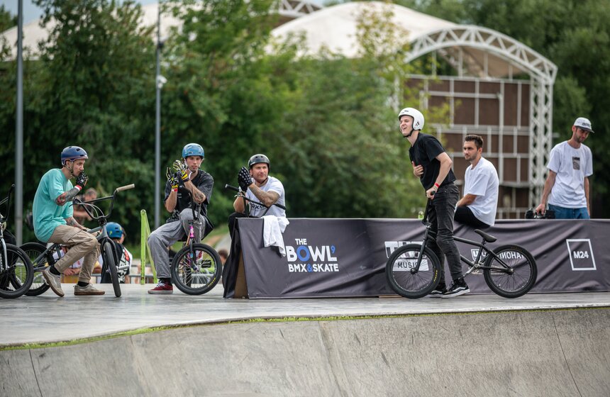 Фестиваль уличного спорта THE BOWL прошел в Москве 25 фото