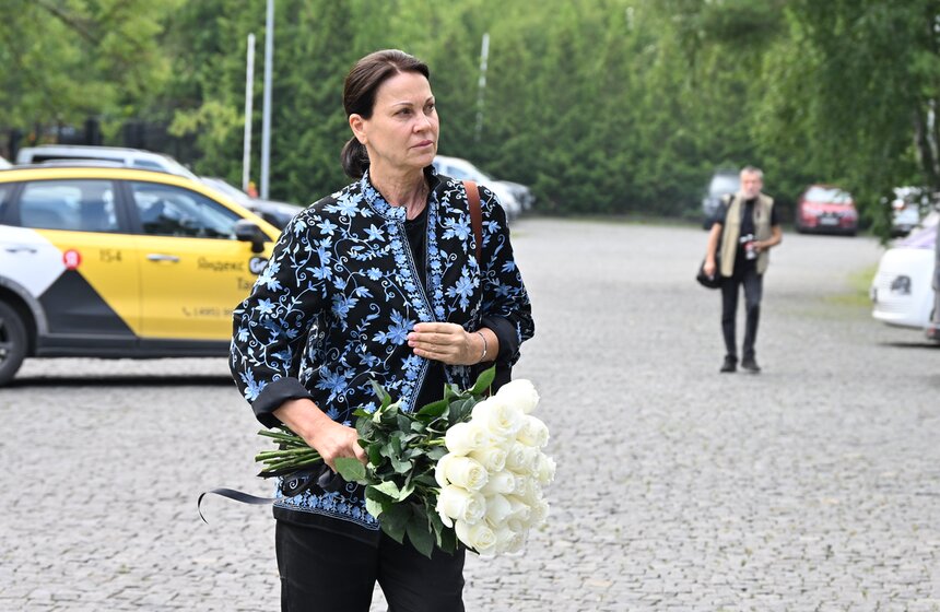 В Москве простились с режиссером Юрием Карой 23 фото