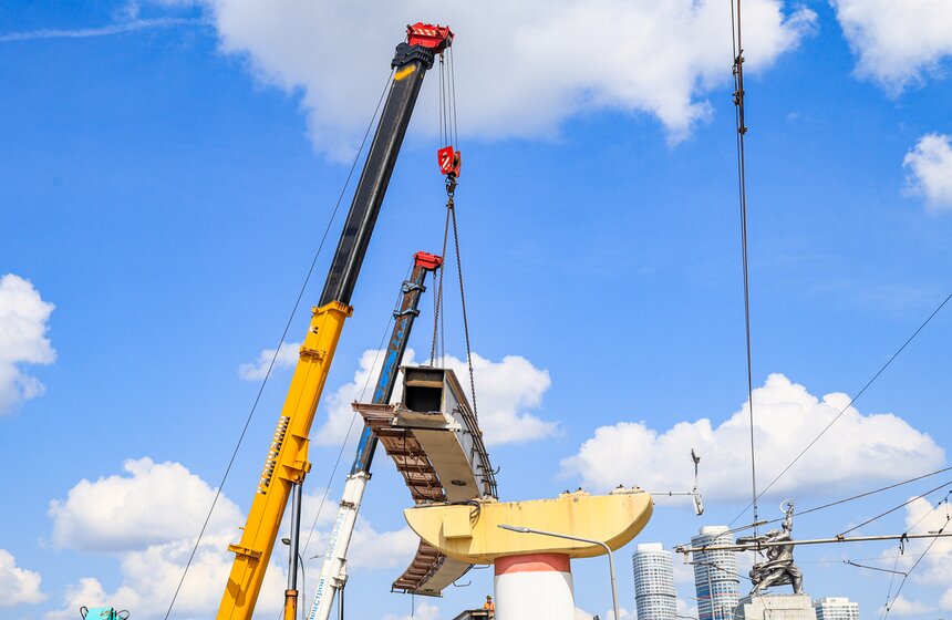 Станции на участке бывшего Московского монорельса превратят во входы в парк на высоте 8 фото