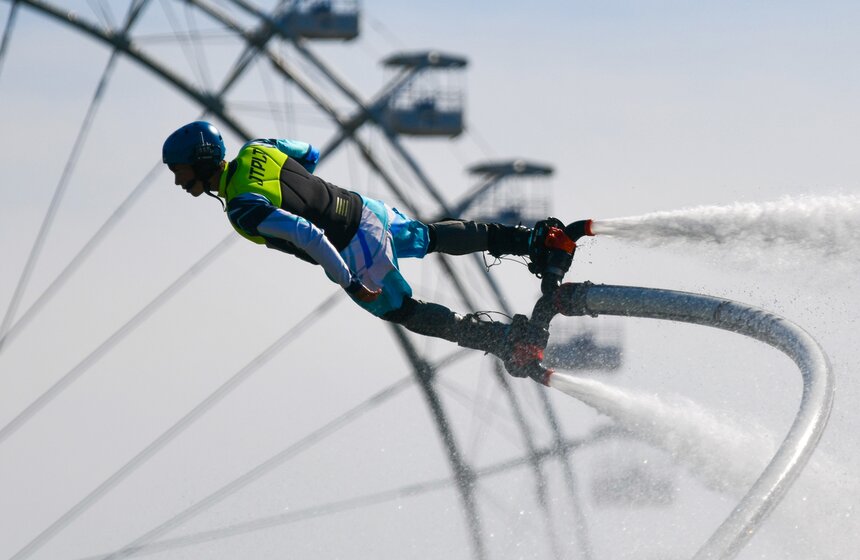 "Гидрофлай-фест" прошел в Измайловском парке в Москве 25 фото