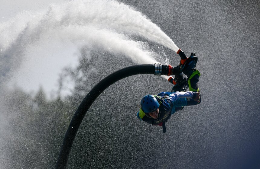 "Гидрофлай-фест" прошел в Измайловском парке в Москве 20 фото