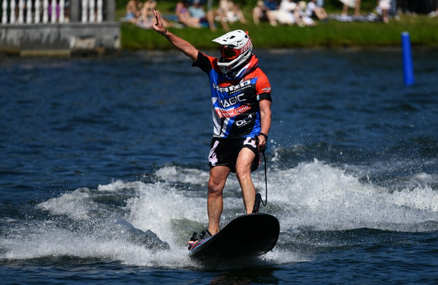 "Гидрофлай-фест" прошел в Измайловском парке в Москве 15 фото