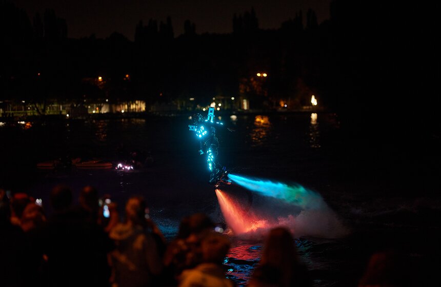 "Гидрофлай-фест" прошел в Измайловском парке в Москве 50 фото