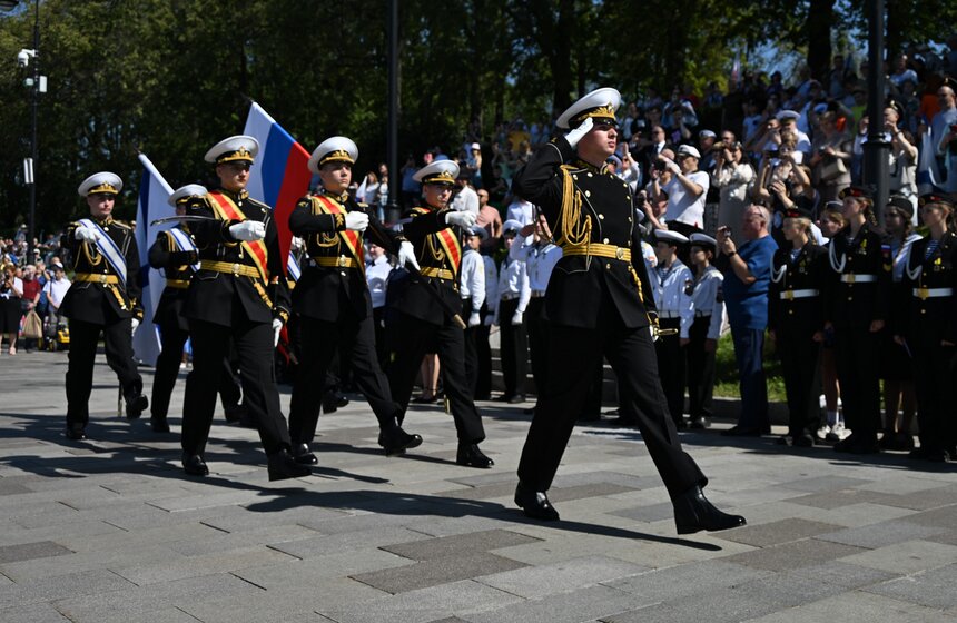День Военно-морского флота отметили на Северном речном вокзале 11 фото