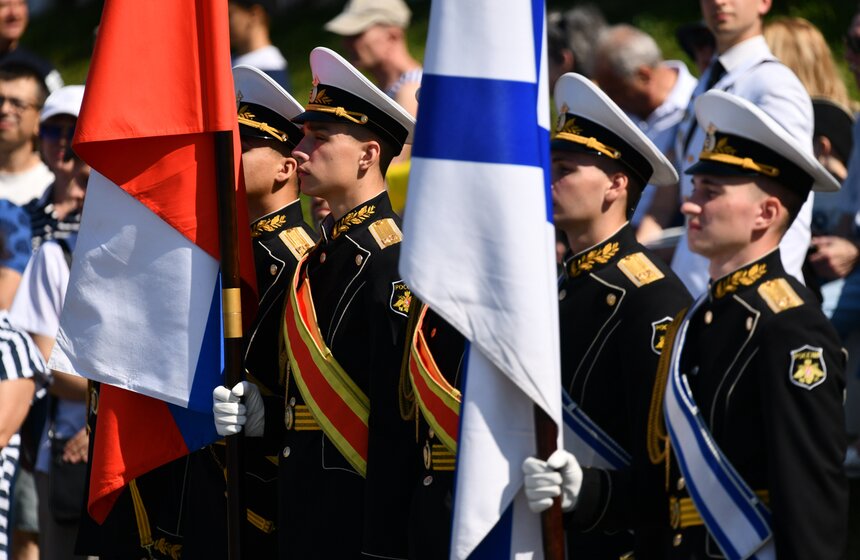 День Военно-морского флота отметили на Северном речном вокзале 17 фото