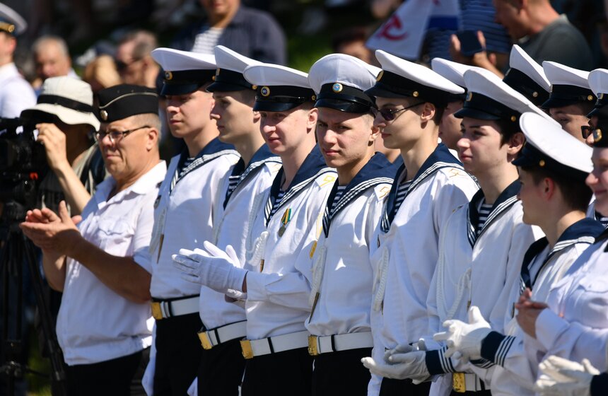 День Военно-морского флота отметили на Северном речном вокзале 16 фото