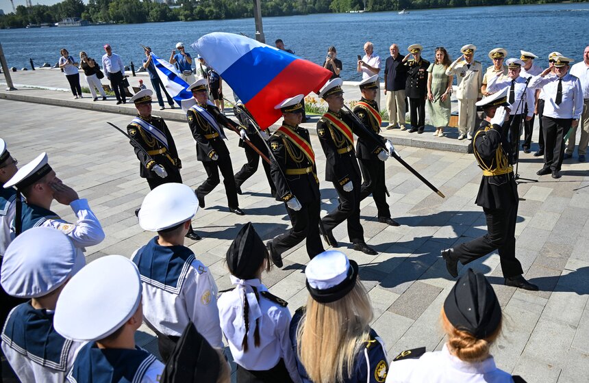 День Военно-морского флота отметили на Северном речном вокзале 5 фото