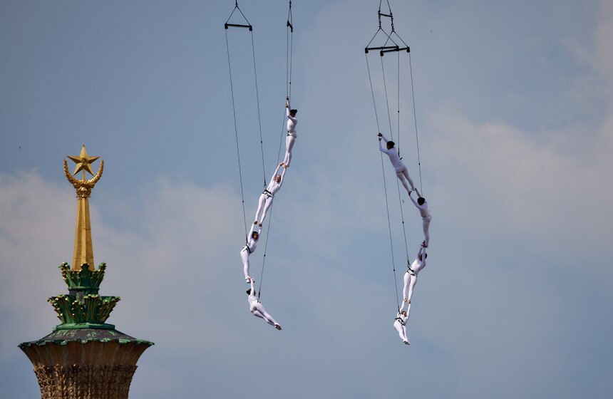 Фестиваль воздушных гимнастов "Трапеция" прошел на ВДНХ 2 фото