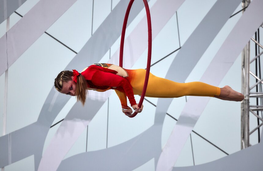 Фестиваль воздушных гимнастов "Трапеция" прошел на ВДНХ 33 фото