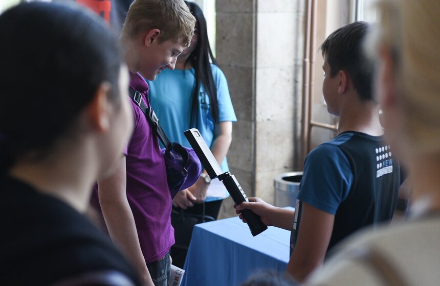 "Ростех" отметил лучших специалистов на чемпионате "Время первых" 7 фото