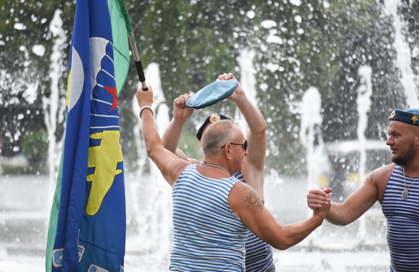 В Парке Горького прошел День ВДВ 36 фото