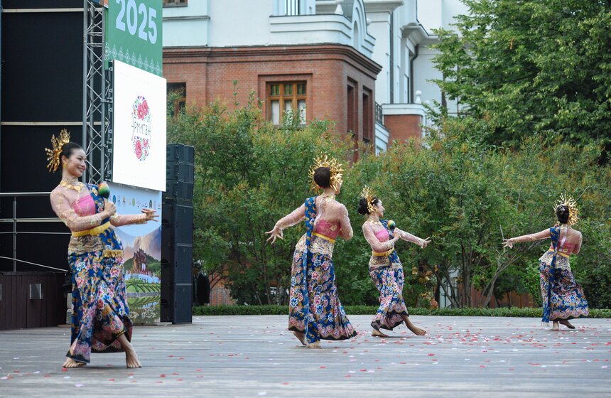 В саду "Эрмитаж" прошел фестиваль культуры Таиланда 25 фото