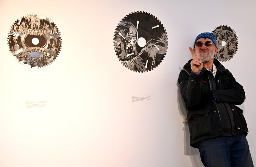 В ЦСИ "Винзавод" открылась выставка Открытых студий "Вы достигли места назначения" 11 фото