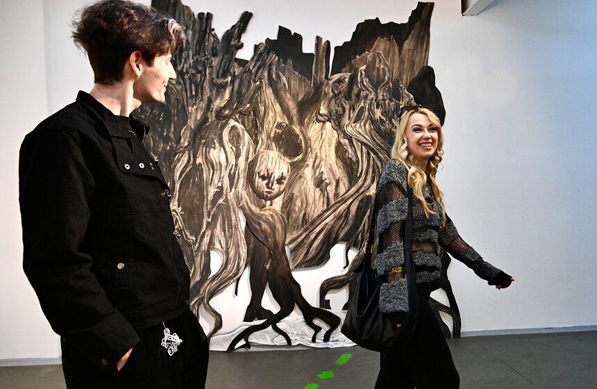 В ЦСИ "Винзавод" открылась выставка Открытых студий "Вы достигли места назначения" 20 фото