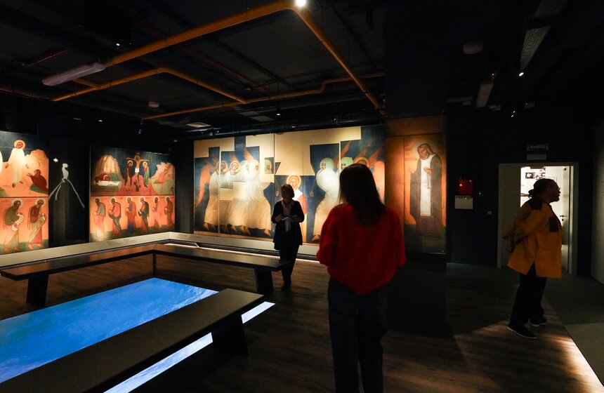 Выставка "Под небом голубым" открылась в Доме русского зарубежья 23 фото