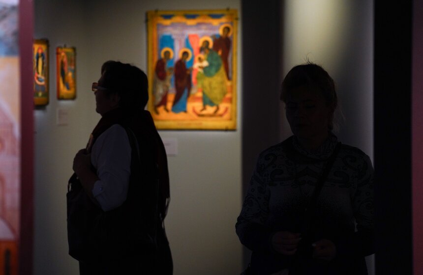 Выставка "Под небом голубым" открылась в Доме русского зарубежья 8 фото