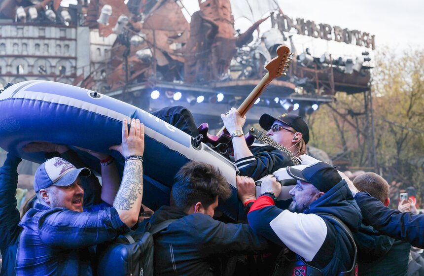 "Ночные волки" отметили открытие мотосезона в Байк-центре 23 фото