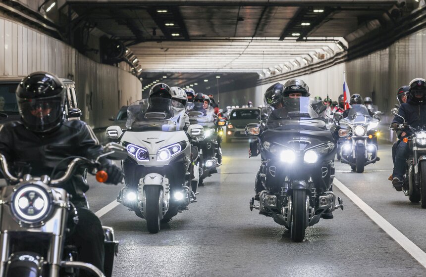 "Ночные волки" отметили открытие мотосезона в Байк-центре 1 фото