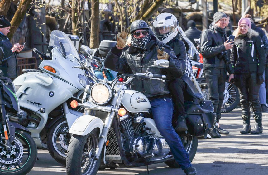 "Ночные волки" отметили открытие мотосезона в Байк-центре 9 фото